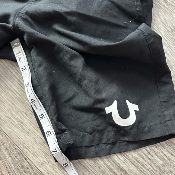 True‎ religion boys swim trunks - Picture 3 of 6